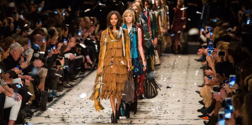 苹果ceo库克22岁大学生,苹果ceo库克的才干