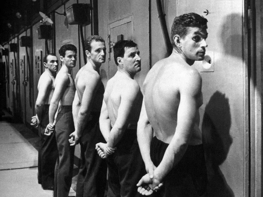 值得看的越狱片,越狱电影巅峰之作