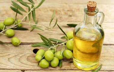 央视曝光！食用调和油造假内幕，底线竟是“吃不死人”！