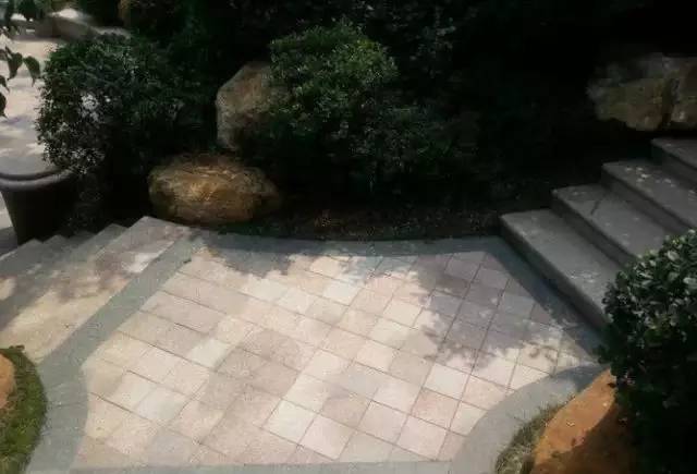 花岗石地面铺贴的施工工艺,花岗岩地面铺装人工多少钱