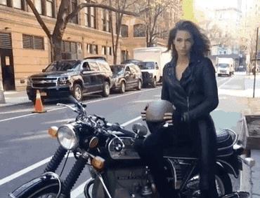 维密面试街拍摩托,维密大秀面试模特