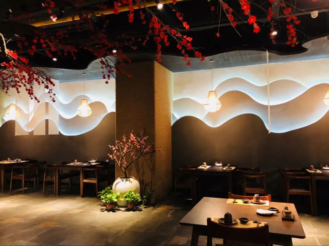 7折！开在美术馆里的大师级日料！100+种菜品无限畅吃~