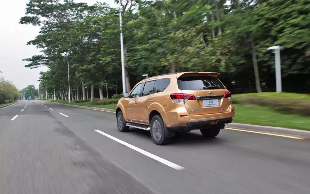 这5款suv硬汉最爱兼顾家用和越野,20万最强四驱suv丰田小霸道