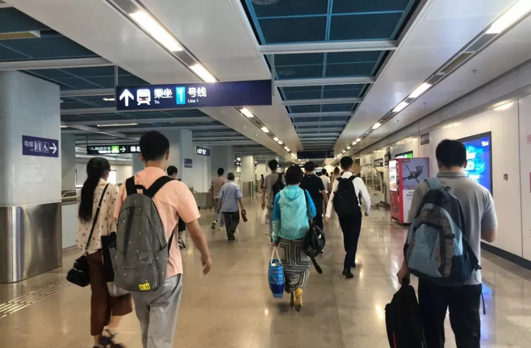 南京的夜晚真实图片,2005年的南京街头真实影像