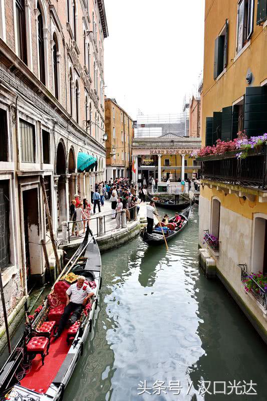 水就是路路就是水威尼斯的“马路”和著名的叹息桥