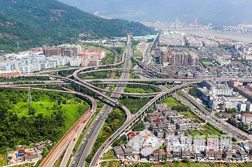 在空中过中秋！仰义用直升机带你去看新巨变