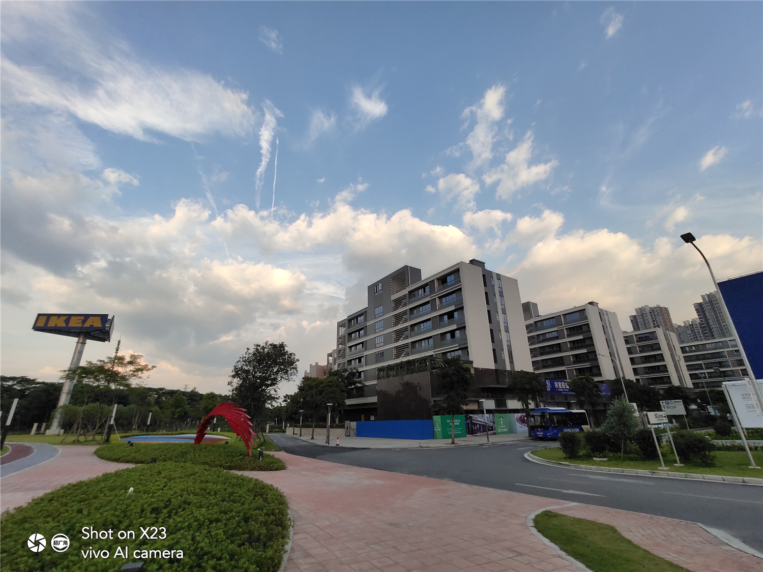 vivox23最好的功能,vivox23评测外观惊艳拍照更惊人