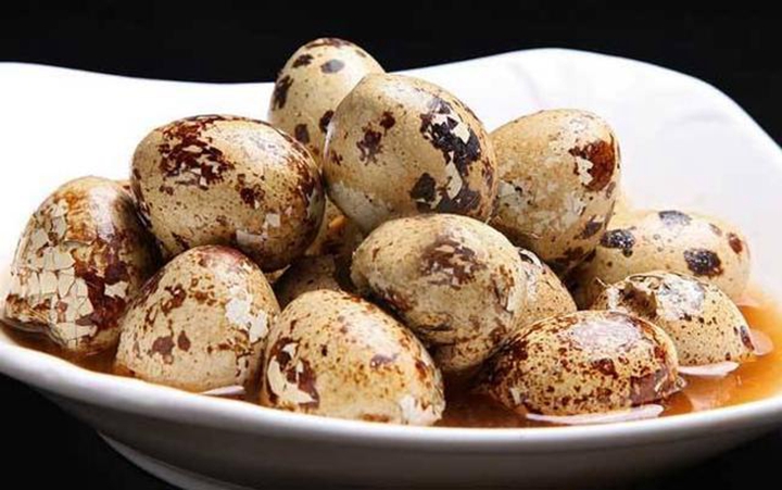 这种蛋誉为“卵中佳品”，但是医生却提醒，这2类人一口都别碰！