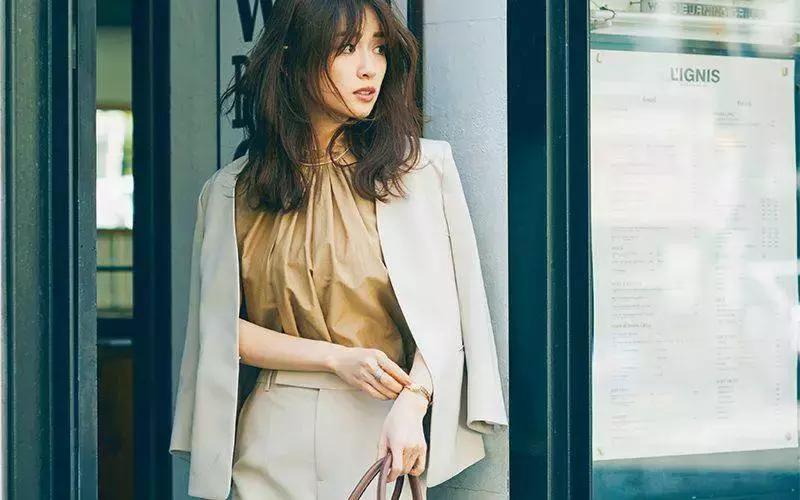 拼衣Q的时装周到底穿什么才能稳赢？秘密*器武**就是它～