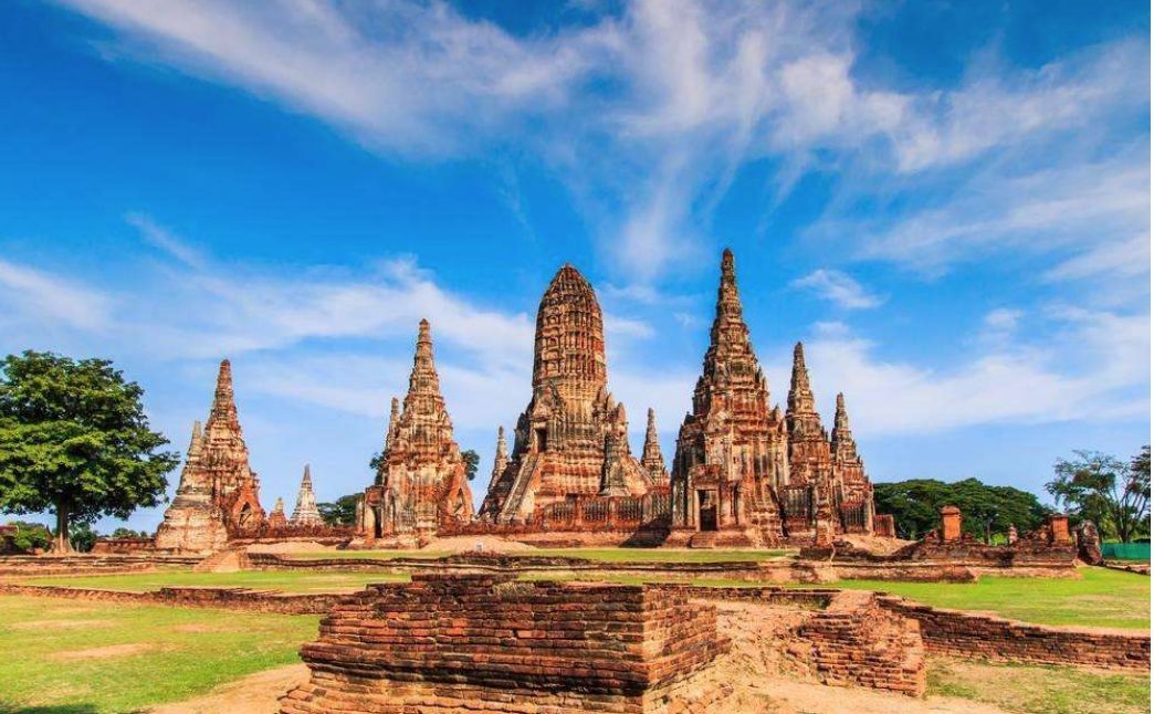 泰国文化礼仪之泰国水灯节,泰国水灯节开幕式视频