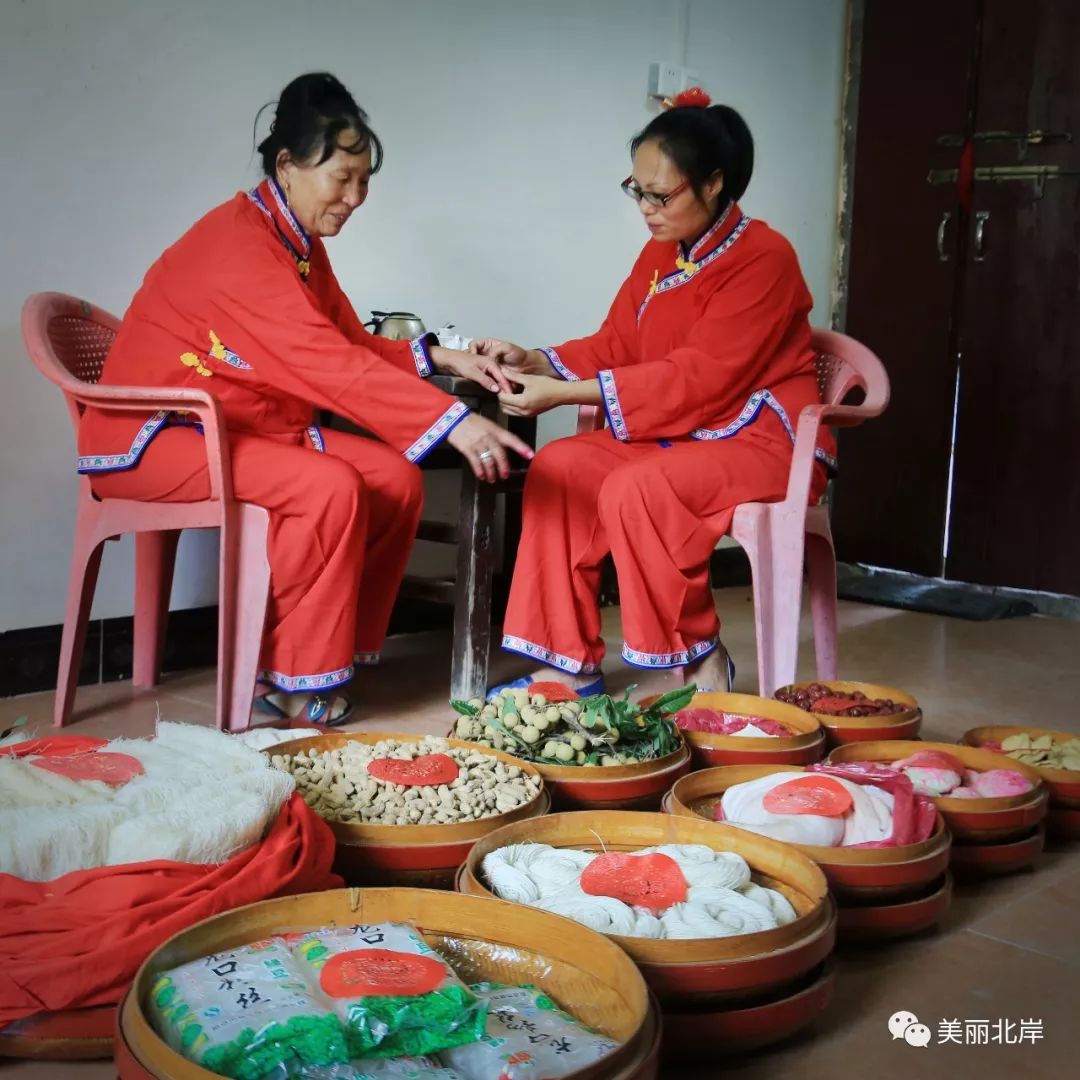 女儿“送秋”礼古朴见真情