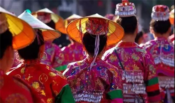 云南傣族服饰的认识和了解,傣装衣服款式图