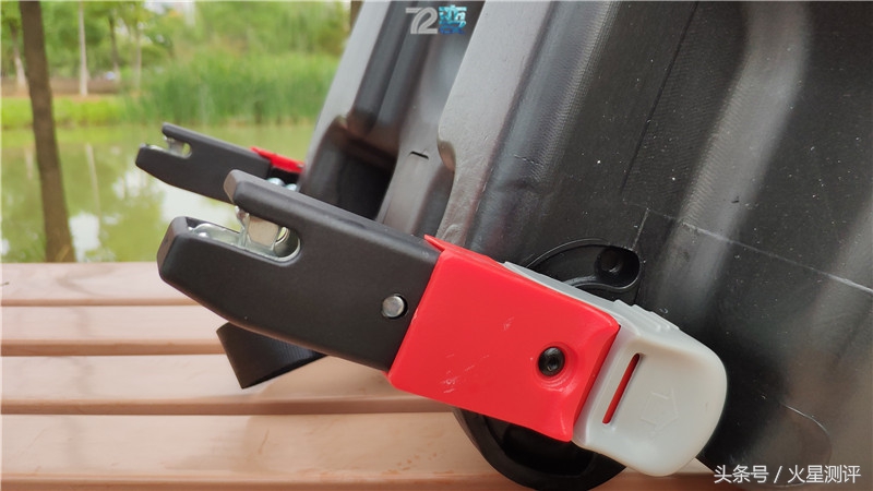 正确选择儿童安全座椅,老爸推荐婴儿安全座椅