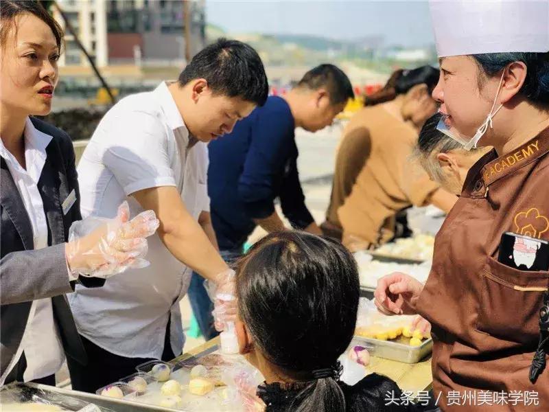 欢度中秋吃月饼,欢度中秋优惠巨献