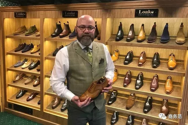 男人必须有一双马丁靴,男人必备的几双靴子