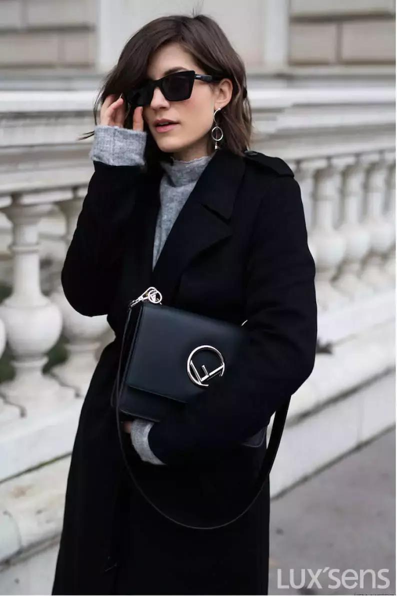 fendi最新款手机包,fendi经典水桶包