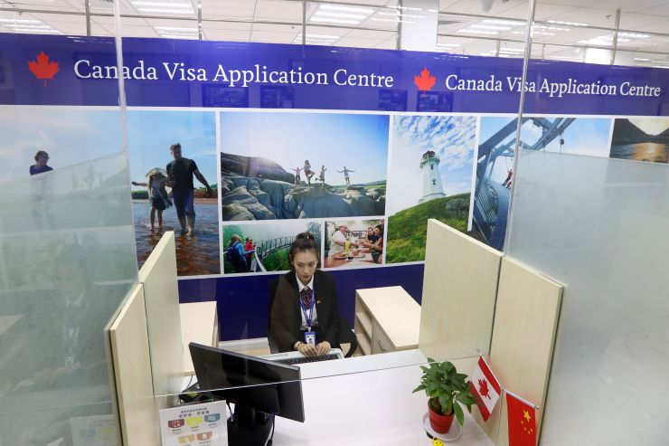 银行流水存款证明签证官会验真吗,签证银行流水和存款证明的区别