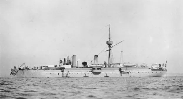 “舰虽亡，旗犹在！”经远号“凯旋”