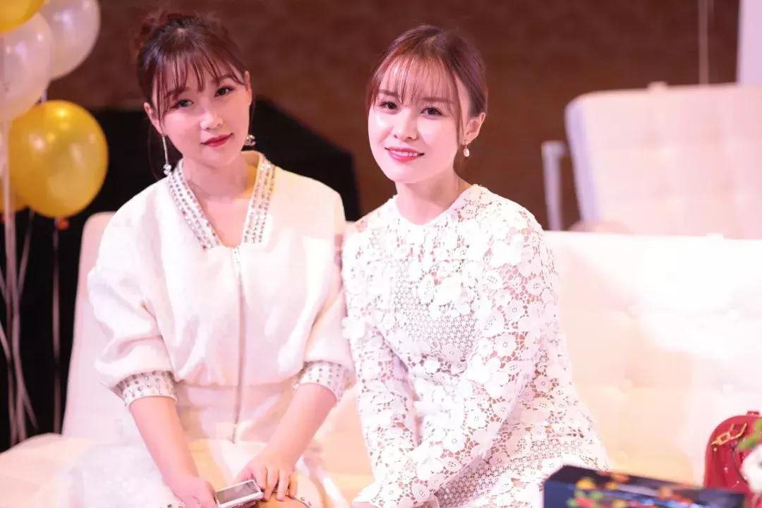 为了一道猪鼻筋,她们频频飞去四川,最后干脆把它带回长沙来了