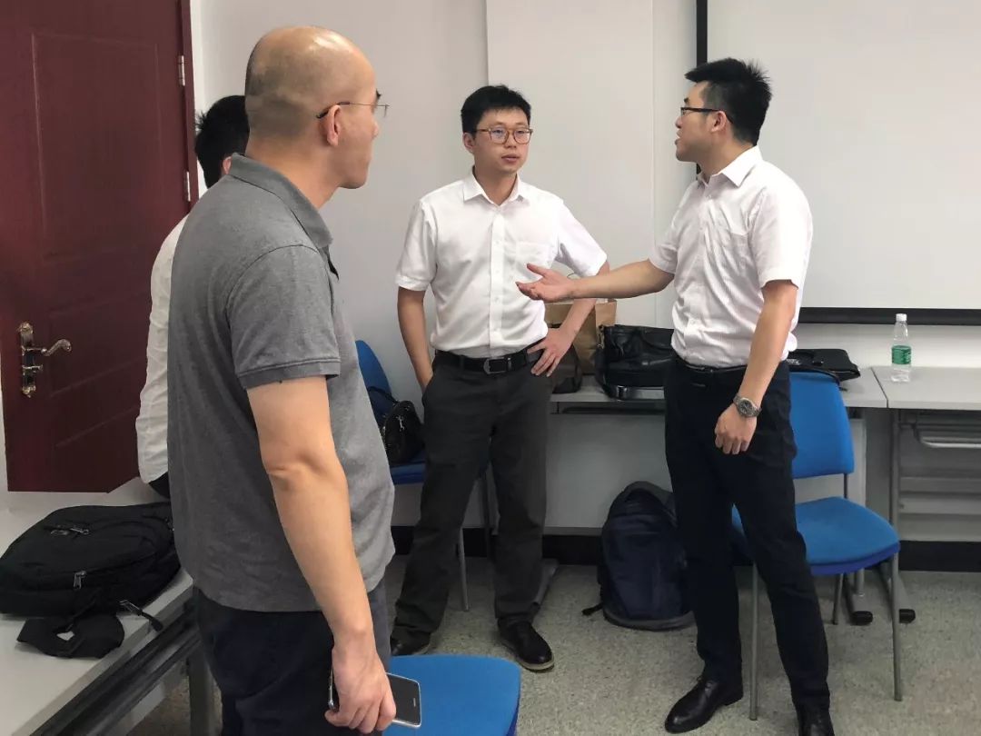 探班上海海事大学《商务礼仪》课：有“礼”走遍天下