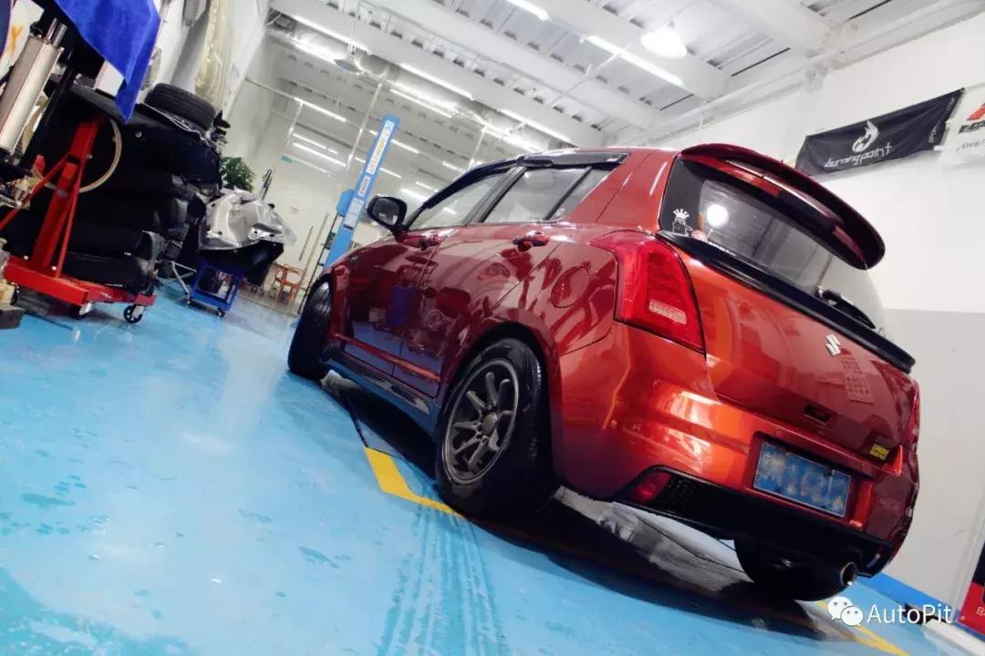 铃木雨燕小钢炮汽车,铃木雨燕运动高性能版