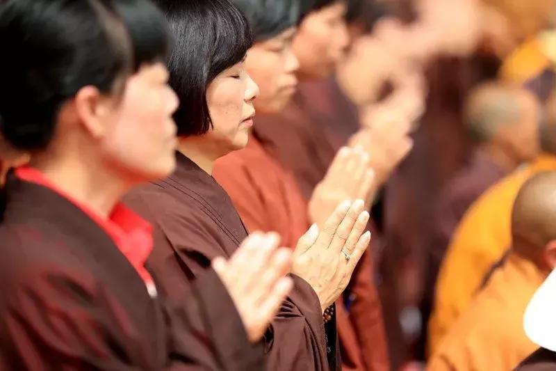 信佛严重影响到家庭夫妻关系,因为信教而引发的家庭矛盾