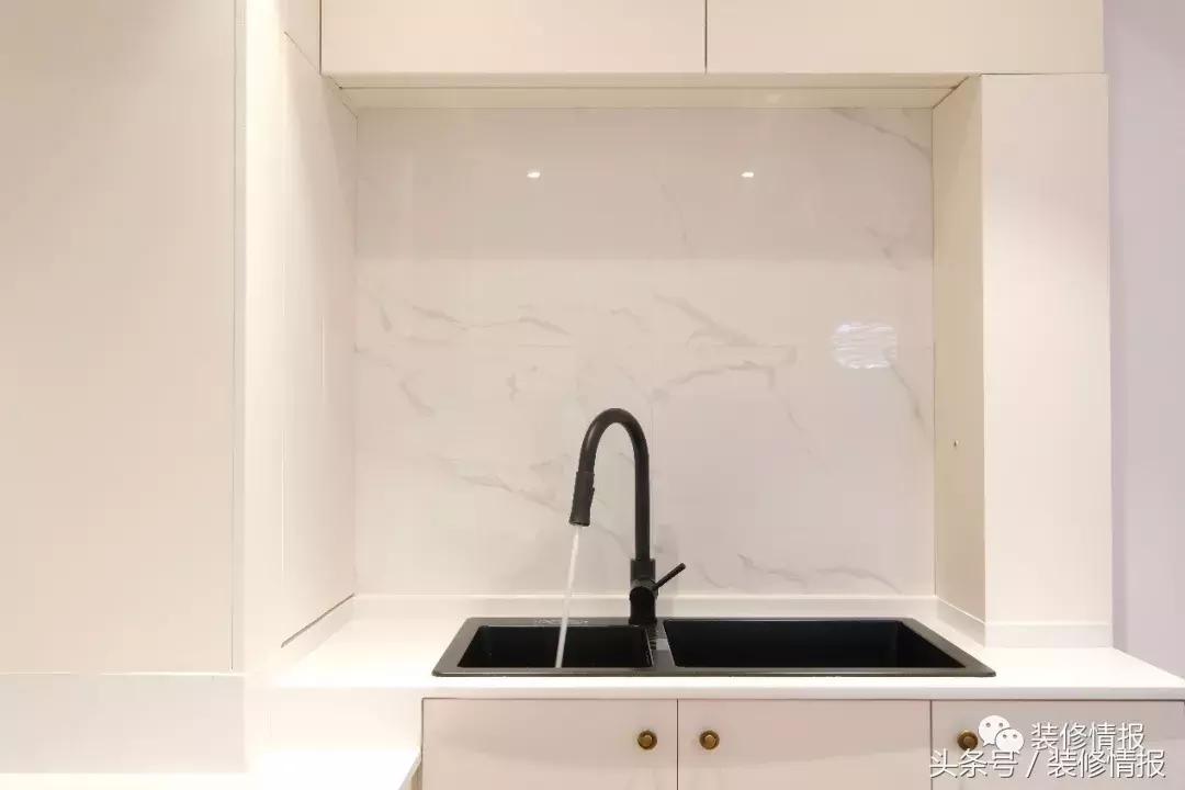 厨房是斜的怎么设计,楼中楼的大厨房大餐厅的设计