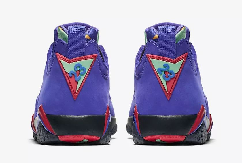 预售就炒到4000,比supreme的纯金耳钉还贵?|每周剁手