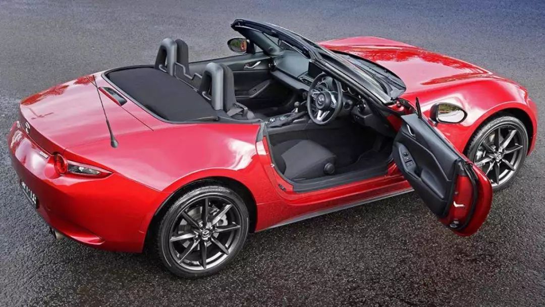 13万入手烧机油之王，敞篷打开唱起了自由飞翔