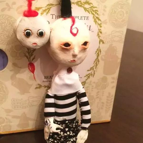 12岁男孩用捡来的破烂，打造出一个暗黑王国，吓哭一票成年人……