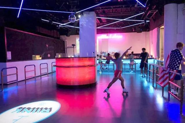 火遍香港尖沙咀、外滩江景环绕……2018魔都新酒吧，潮人新据点！