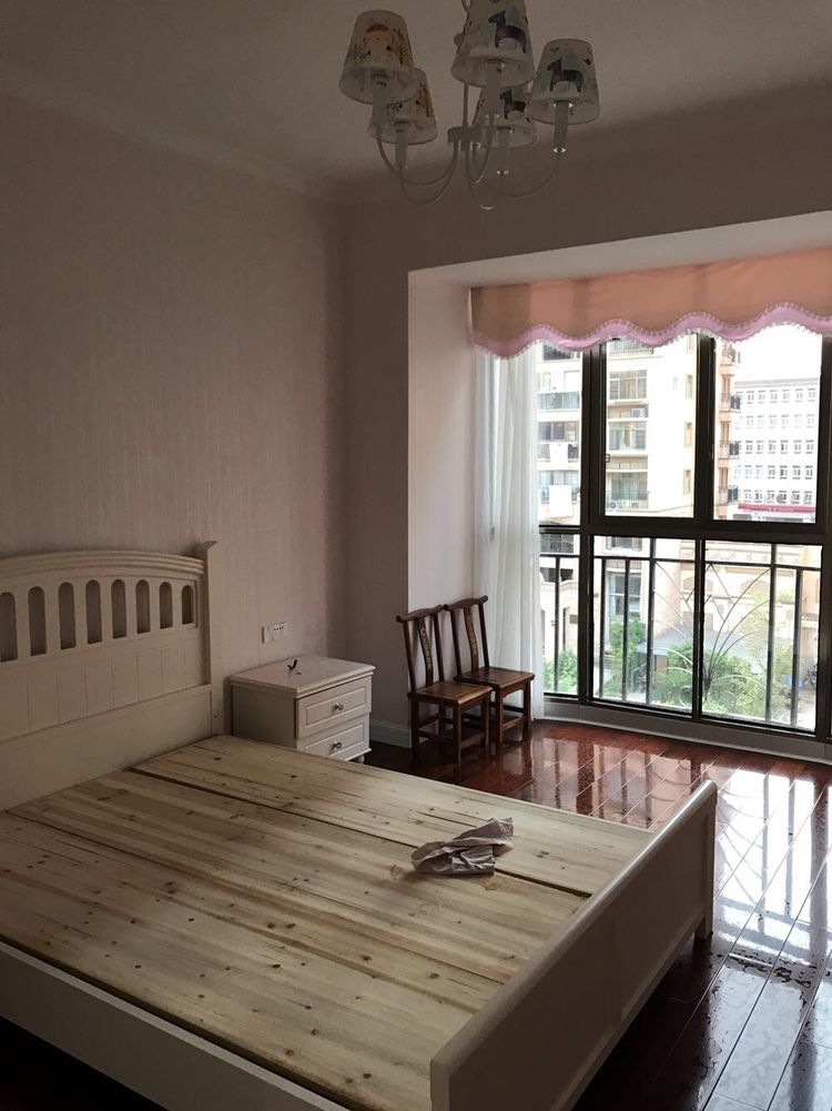 花了30万装修风格140平米,现代风装修120平要花多少钱装修