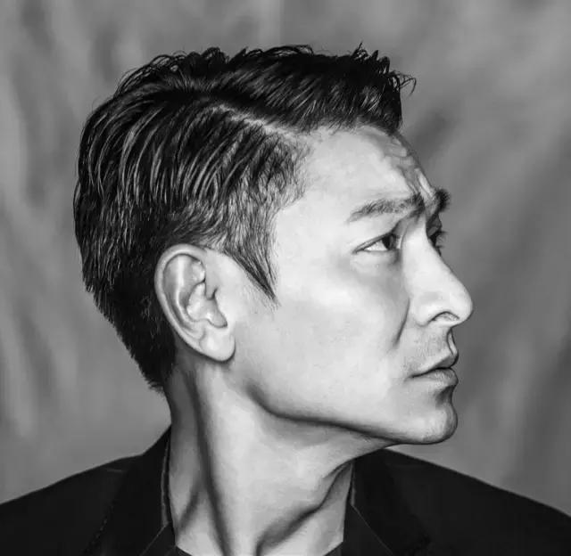 今天我不关心离婚，只想祝你生日快乐