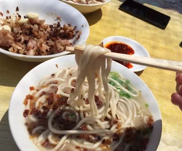 吃遍大连丨再上两天班就放假啦，去金普浪前一定记得看这个，找食方便！