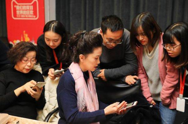 解决老年用户的网购难题阿里上线“一键拨热线”