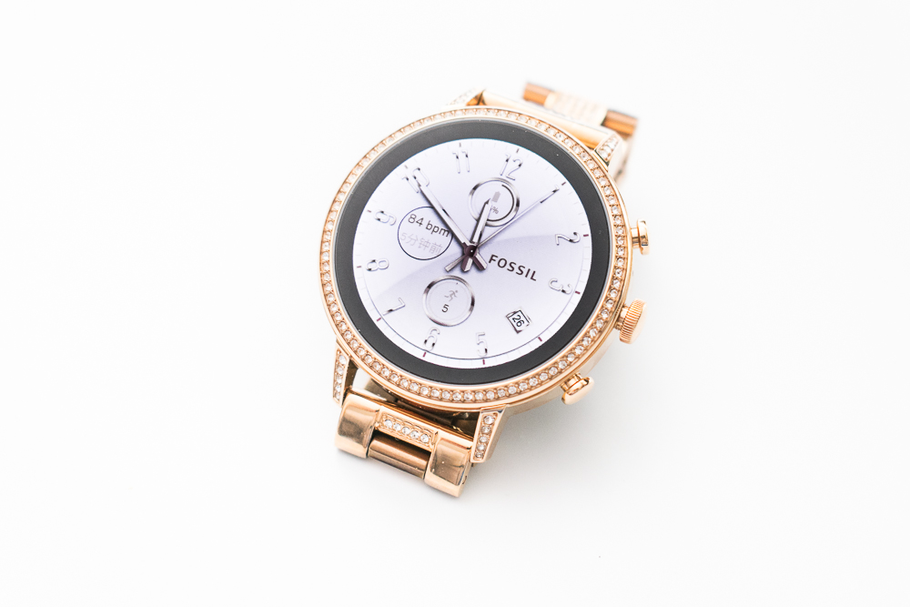 戴fossil手表,fossil智能腕表