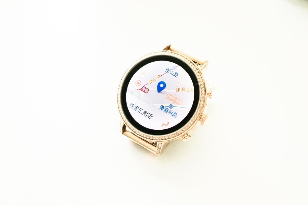 戴fossil手表,fossil智能腕表