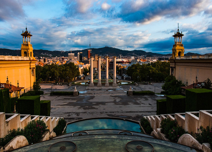 巴萨史上最强队徽,巴萨趣事