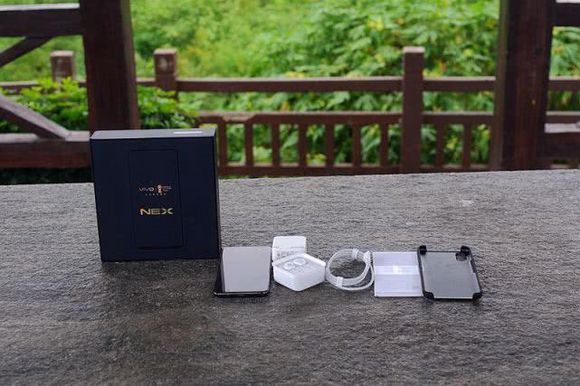 vivonex旗舰版竖屏变横屏,vivonex3s突破熄屏开不了机