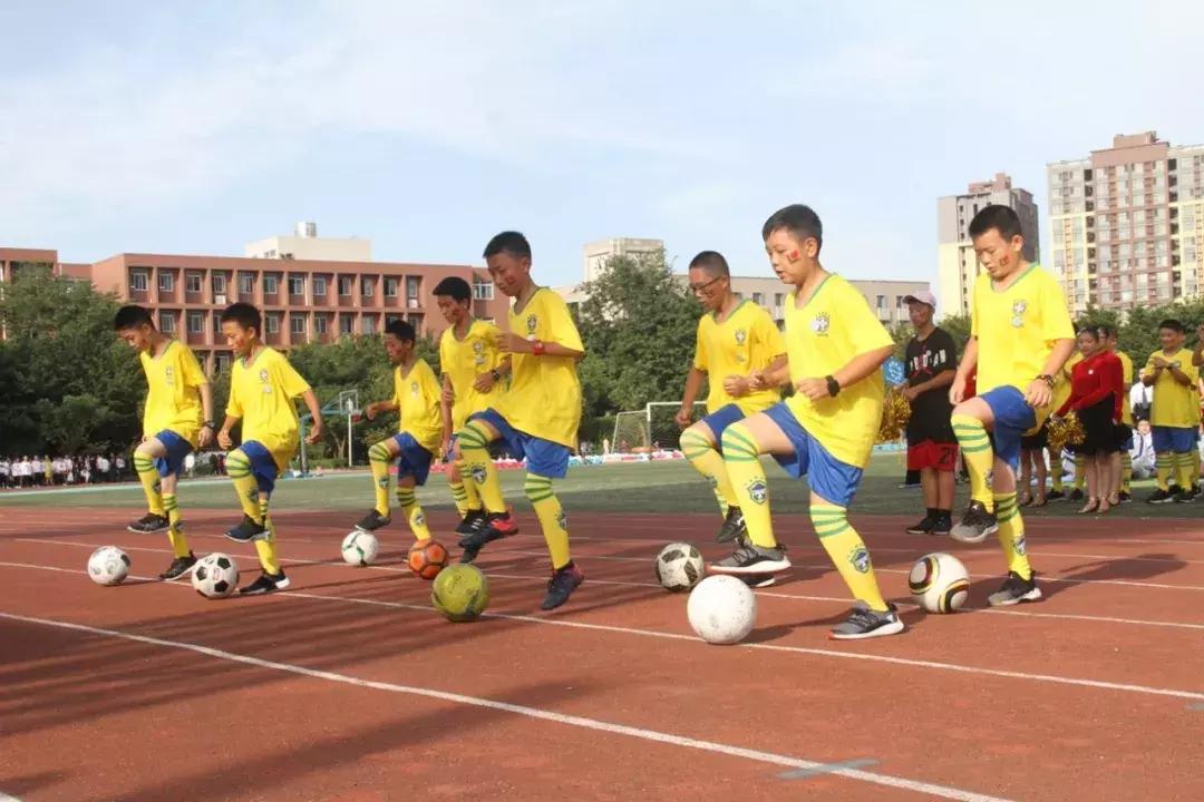 巧绘世界缩影，畅舞运动激情，科中第十届体育文化节盛大开幕