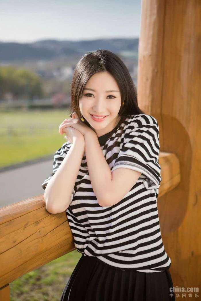 怎么显胸大技巧,胸大显胖怎么拍照