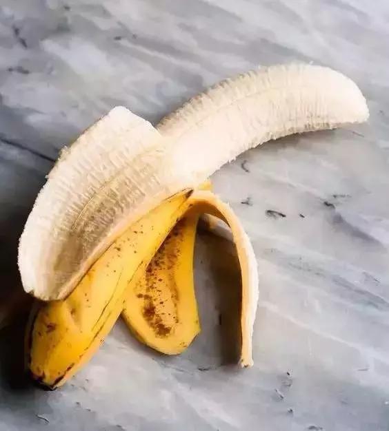 沙发脏了怎么清洗才能干净,沙发脏了又不能拆了洗怎么办