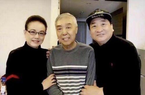 师胜杰砸挂郭德纲笑傲江湖,师胜杰笑傲江湖完整版