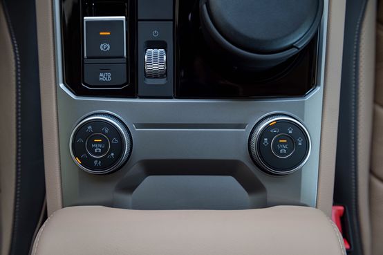 与奥迪q7同平台的大众suv,全新一代途锐即将北京首发高清