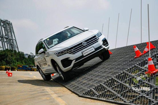 与奥迪q7同平台的大众suv,全新一代途锐即将北京首发高清