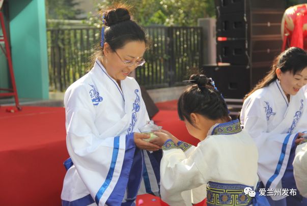 「爱兰州焦点」勿忘先贤——安宁区阳光小学祭孔新生开笔礼迎孔子诞辰