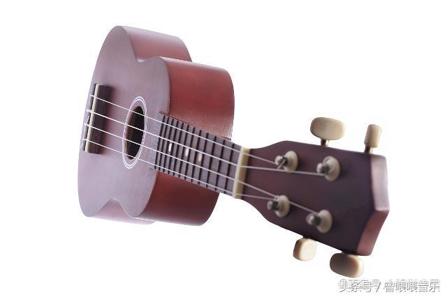 零基础学尤克里里可以看简谱吗,初学尤克里里每天必练的十个动作