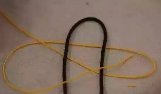 文玩手串串珠怎么打结,文玩手串水晶弹力绳子打结方法