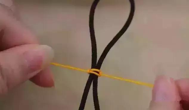 文玩手串绳子打结方法,文玩手串金刚结打结的方法