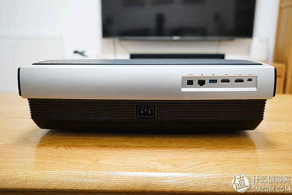 激光电视150寸坚果多少钱,坚果4k激光电视最新款